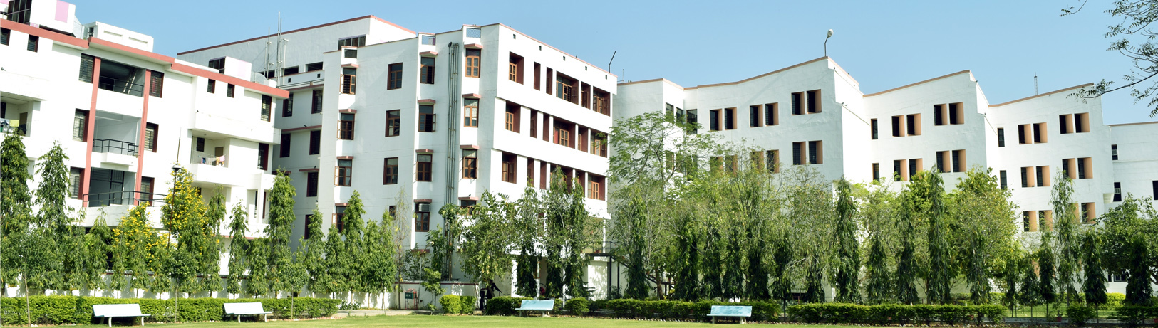 The SKIT Jaipur campus building seen from the front lawn